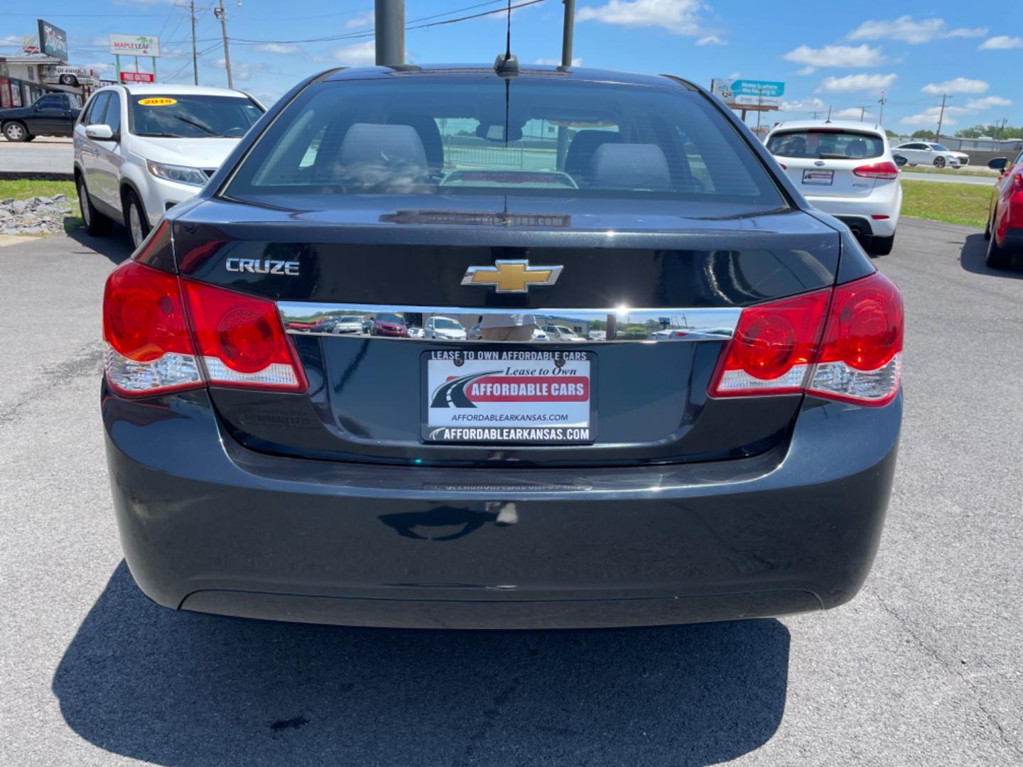 2016 Black Chevrolet Cruze Limited (1G1PC5SH2G7) with an 4-Cyl, ECOTEC, 1.8 Liter engine, Auto, 6-Spd Overdrive transmission, located at 8008 Warden Rd, Sherwood, AR, 72120, (501) 801-6100, 34.830078, -92.186684 - Photo#6